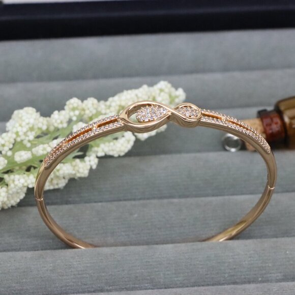Elegant Rose Gold Infinity Design Bangle with Sparkling Stones, XPBL0489 - Picture 1 of 11